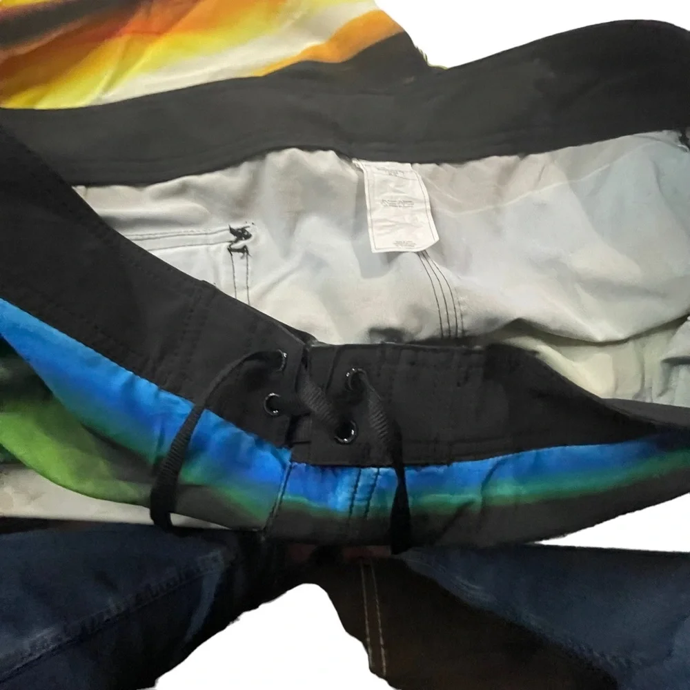 Quicksilver swimming shorts size 40